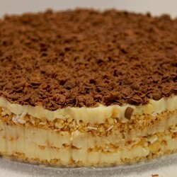 САМЫЙ БЫСТРЫЙ ТОРТ В МОЕЙ ЖИЗНИ! ЛЕНИВЫЙ «НАПОЛЕОН» БЕЗ ДУХОВКИ, БЕЗ ПЕЧЕНЬЯ, БЕЗ РАСКАТКИ КОРЖЕЙ!