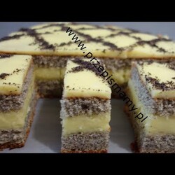 Ciasto Makowa Panienka. Przepis babci jak zrobić wilgotne ciasto makowe z masą budyniową