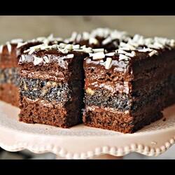 Ciasto EUFORIA czekoladowe z makiem i krówką – PRZEPIS – Mała Cukierenka