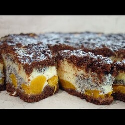 Sernik Królewski - z makiem i brzoskwiniami