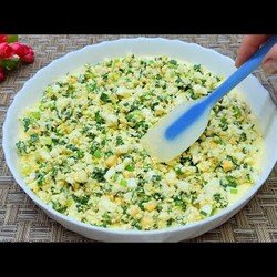 Смешиваю ЯЙЦА, ТВОРОГ и Зеленый ЛУК и готовлю эту вкуснятину! Быстро, просто и очень вкусно!