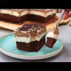 Влажный шоколадный торт,