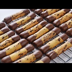 Saya belum pernah makan kue seperti ini, Enak! Tanpa Mentega | Kue coklat jari isi toples lebaran.