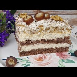 DAKŁAS - Wyśmienite ciasto z  orzechami włoskimi , daktylami, bezą i pysznym kremem - zobacz przepis