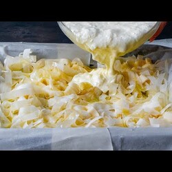 Нарезаю тесто фило ножницами. Пирога вкуснее этого я еще не пробовала!