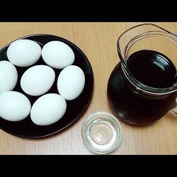 Как оригинально покрасить Яйца на ПАСХУ в вине 2 простых способа