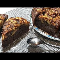 шоколадный яблочный пирог