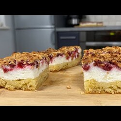 Королевский пирог к чаю! Все очень просто! Получается большим и очень вкусным! Вместо торта!