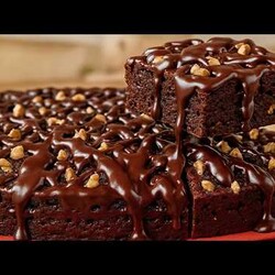 Take oats, cocoa and bananas and make this amazing dessert! Gluten free, NO sugar!