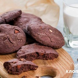 Шоколадное печенье с миндалем: рецепт от Евгения Клопотенко