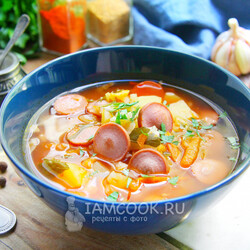 Щи с сосисками и свежей капустой — рецепт с фото