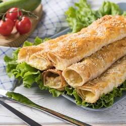 Трубочки из лаваша с курицей