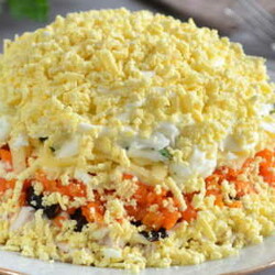 Салат с курицей и черносливом: фото и вдие рецпт