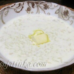 Рисовая каша на молоке