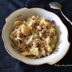 Салат из картофеля с фасолью и тунцом (с видео)