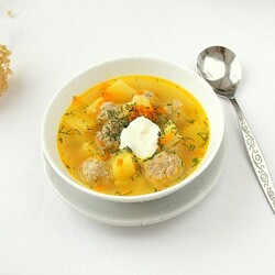 Суп с фрикадельками классический!