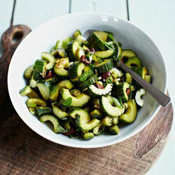 Салат из огурцов свежих | Салат из огурцов свежихРецепты Джейми Оливера