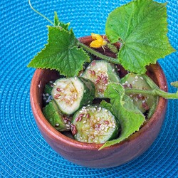 Битые огурцы по-китайски