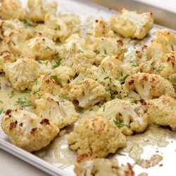 Печёная цветная капуста с пармезаном