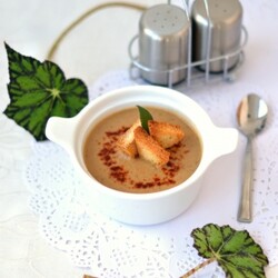 Суп-пюре из чечевицы и золотистых овощей