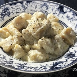 Ньокки из картофеля и тыквы в сливочно-молочном крем-соусе