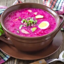 Холодный свекольный суп (холодник)