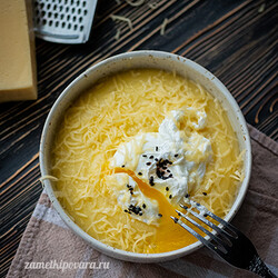 Полента с сыром и яйцом пашот | Простые кулинарные рецепты с фотографиями