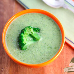 Суп-пюре из брокколи со сливками и сыром – рецепт с фото | kopilka-receptov.ru