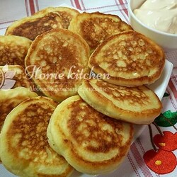 Пышные творожные оладьи