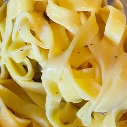 Паста в сливочно сырном соусе