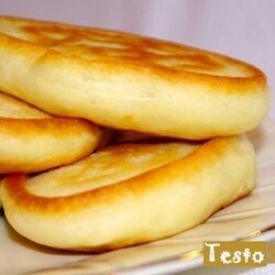 Тесто для оладьев на молоке или кефире без дрожжей (видео)