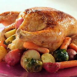 Курица в кленовой глазури с овощами по-деревенски в духовке