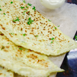 КУТАБЫ С ЗЕЛЕНЬЮ И СЫРОМ