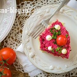 Селедка под шубой в виде торта