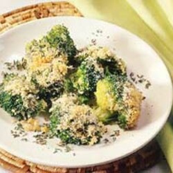 Broccoli gratinati al timo — Брокколи, запеченная с тимьяном