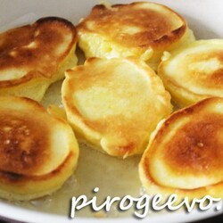 Оладьи на скисшем молоке (рецепт с пошаговыми фото)