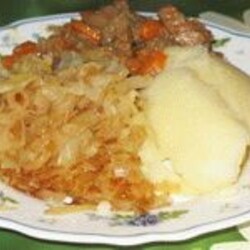 Тушёная капуста