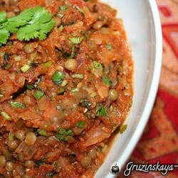 Чечевица с овощами по-грузински