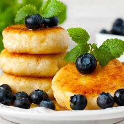 Простые сырники, пошаговый рецепт с фото