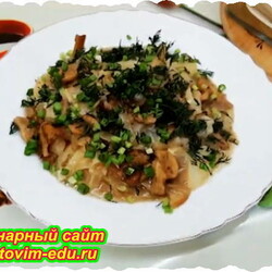 Капуста с грибами и картофелем запеченные в духовке. Видео рецепт