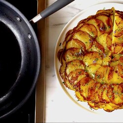 Картофельная лепешка с розмарином