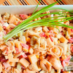 Салат с тортеллини и ветчиной, рецепт с фото | kopilka-receptov.ru