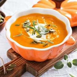 Рецепт - Суп из запеченной тыквы с шалфеем