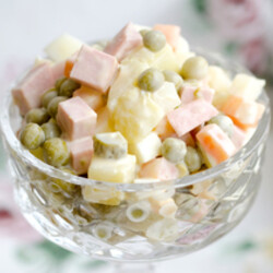 Салат "Оливье", пошаговый рецепт с фото