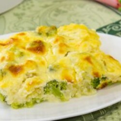 Цветная капуста и брокколи, запеченные под сливочным соусом