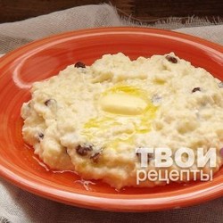 Пшенная каша с творогом и изюмом