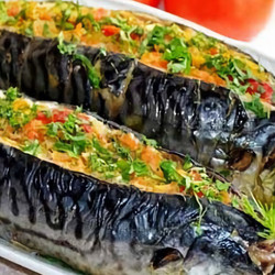 Фаршированная скумбрия! И на праздничный стол, и в обычную жизнь, нежная и сочная.