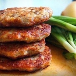 Оладьи из картофельного пюре с фаршем - пошаговые рецепты с фото на povarenok.by