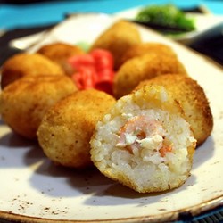 Рисовые шарики с креветками в кляре | Рецепты на SuperKuhen.ru