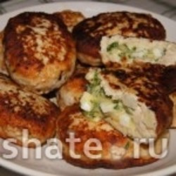 Куриные котлетки с сыром и яйцом